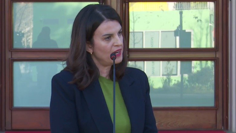 1735214178 albanakociu