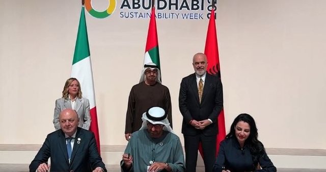  640 0 1736935507xabu dabijpg 944