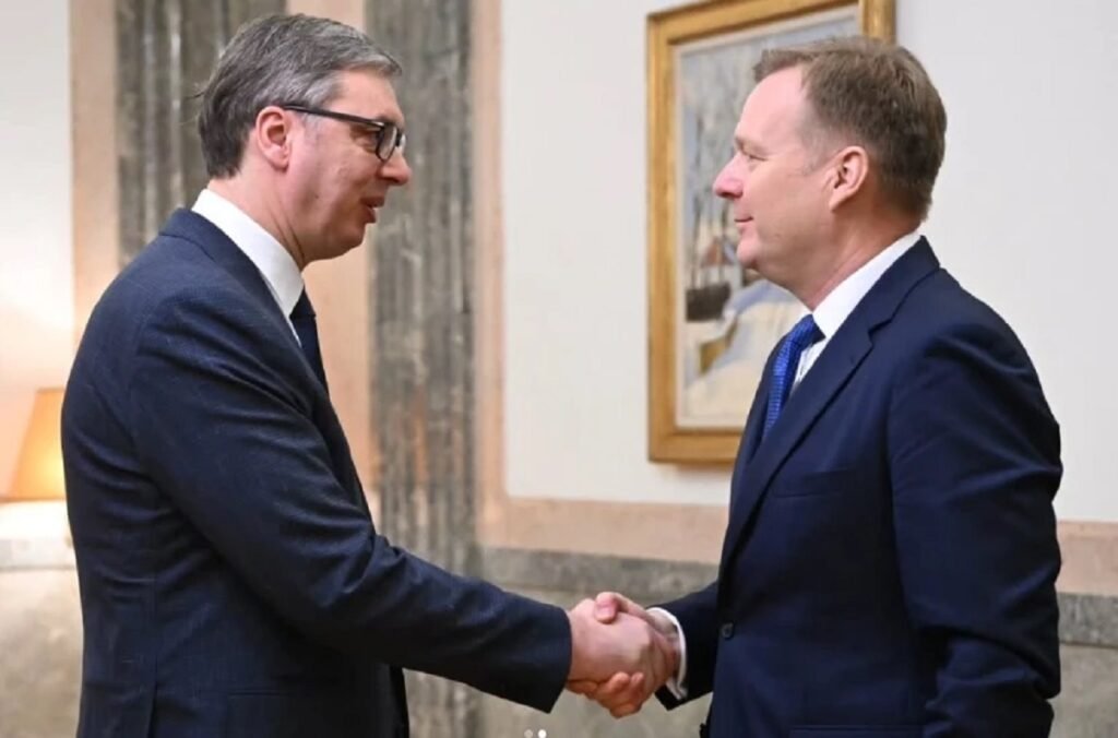 Presidenti i serbise aleksander vucic dhe i derguari i be peter sorensen 1024x676