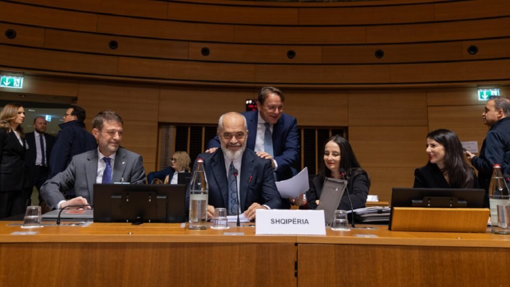Edi rama ne luksemburg konferenca e dyte nderqeveritare shqiperi be 1024x577 1
