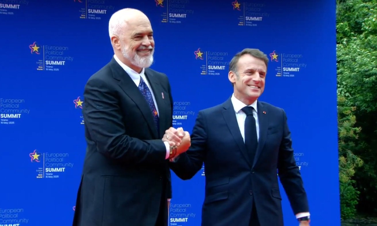 Macron ne tirane