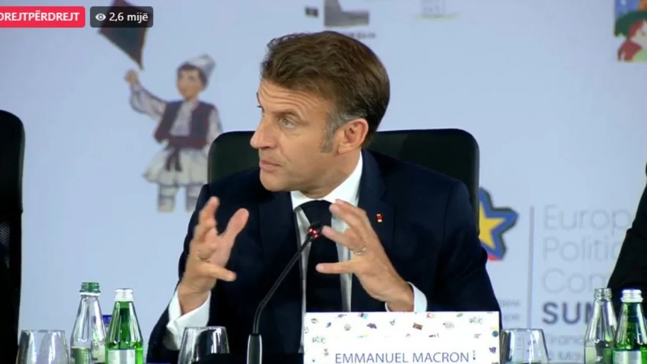Macron sd