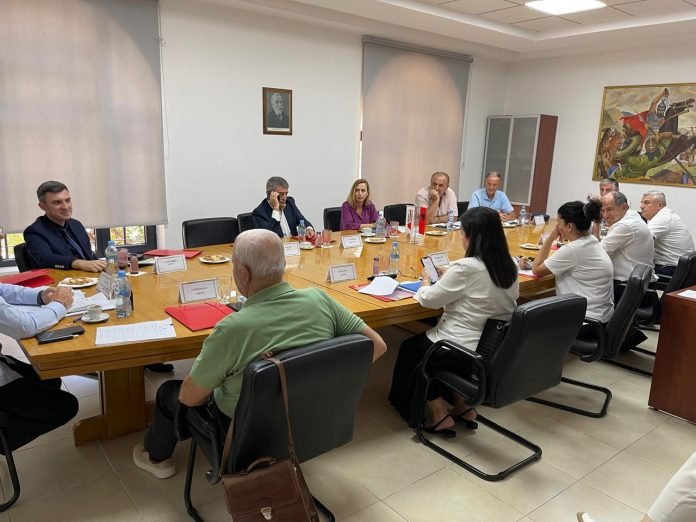 542141858 1374272168032854 7423640017025990044 n 696x522