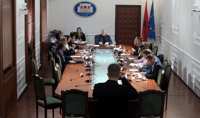 Screenshot 2025 10 31 123518 696x409