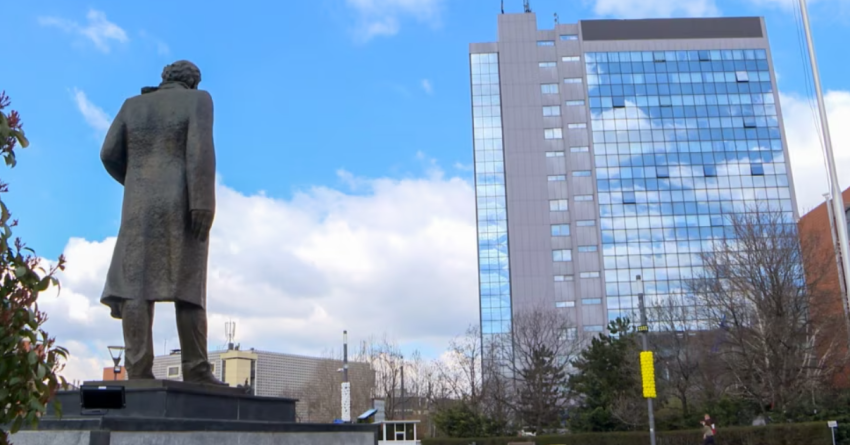 Auto screenshot 2025 10 27 1648261761580115