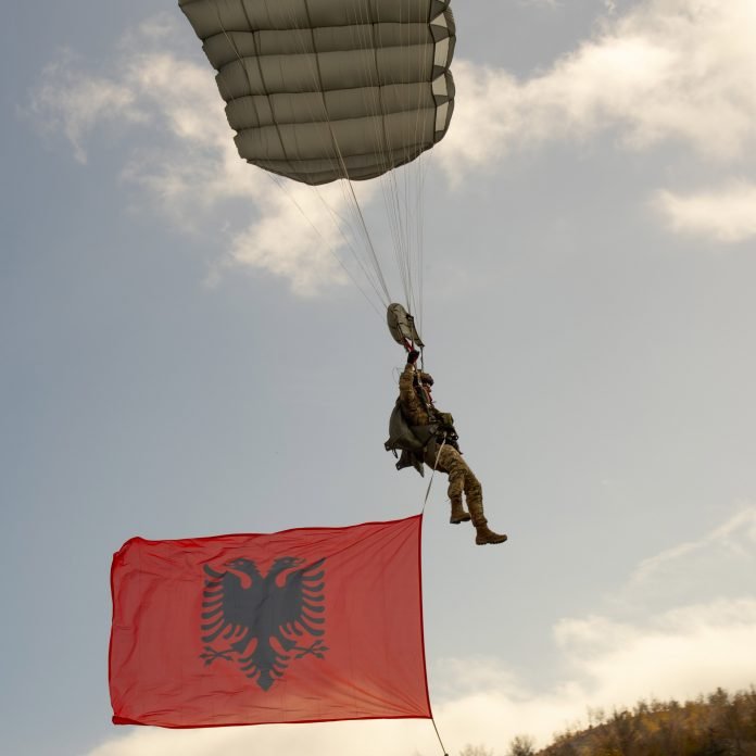 589660208 1260827082754961 748202275932615725 n 696x696