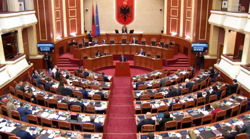 ALTIN DUMANI KUVEND 27 tetor 1024x569