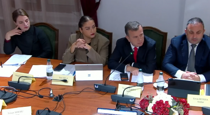 Screenshot 2025 11 04 121300 696x381