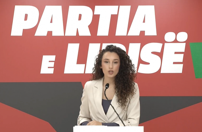 Screenshot 2025 11 08 122036 696x457