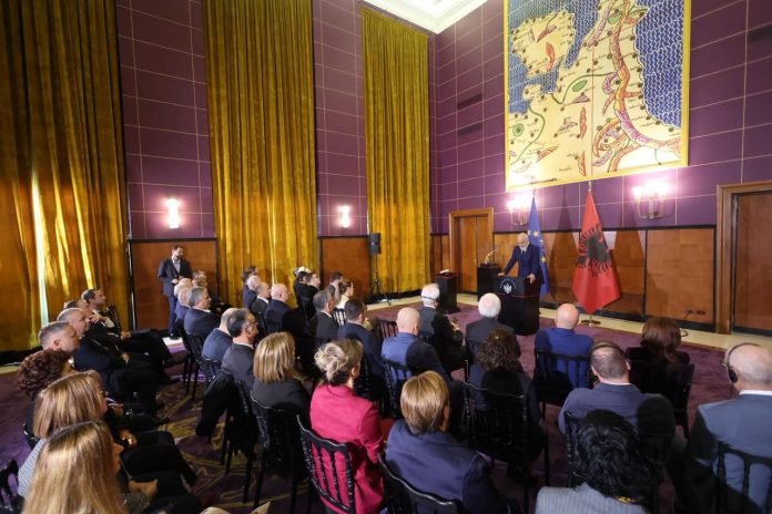 WhatsApp Image 2025 11 06 at 10.05.34 AM 696x464