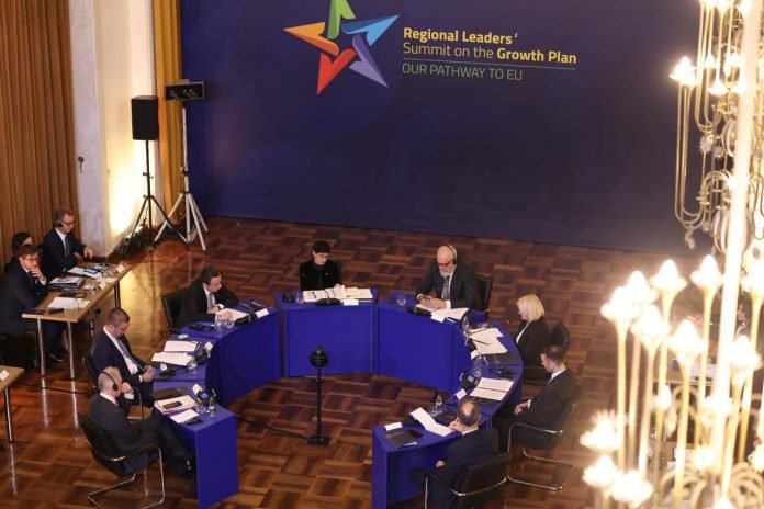 WhatsApp Image 2025 11 21 at 11.09.02 AM 1 696x464