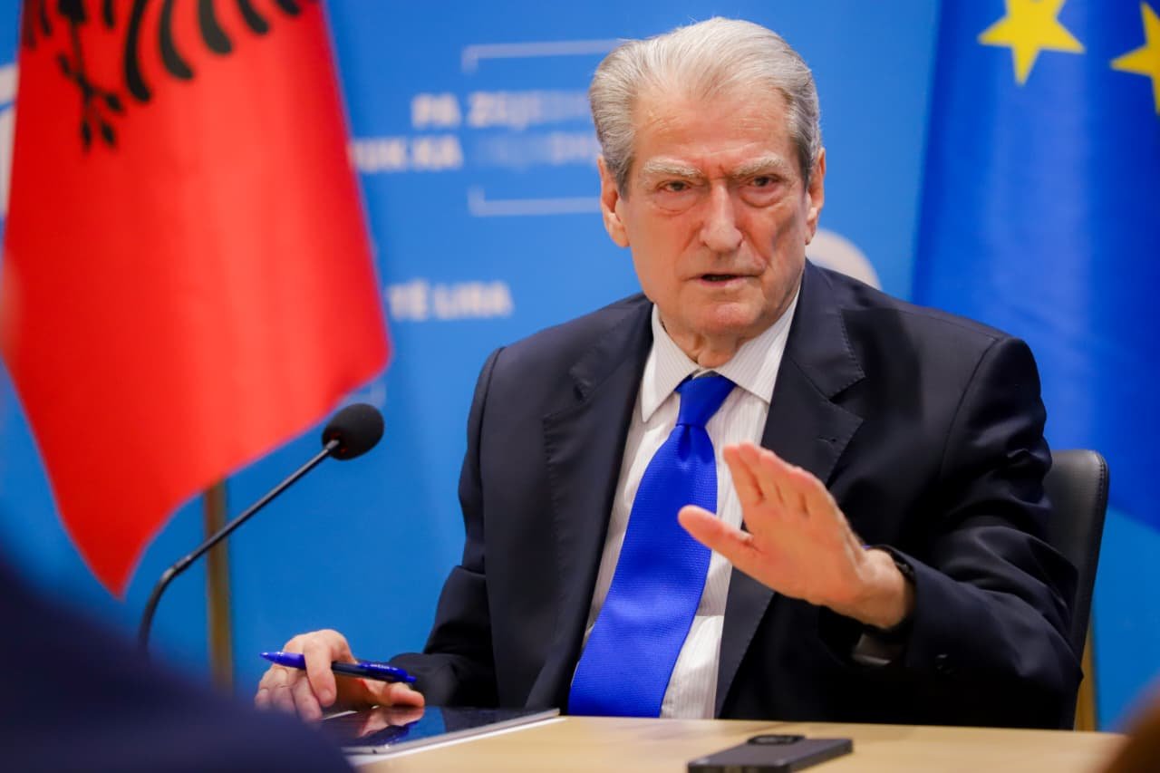 Dfa0312a 1f85 43f0 b1a9 db269f55ef26