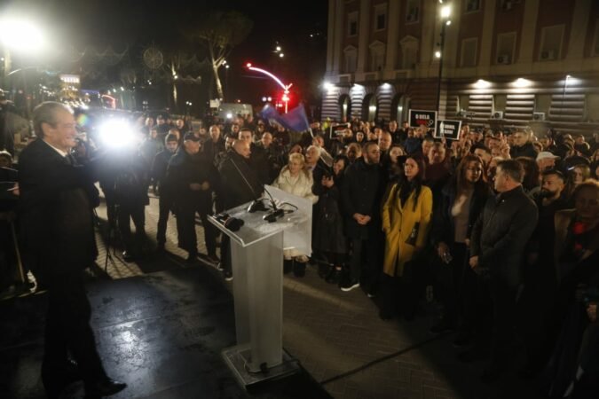 Berisha foltorja kryeministria 675x450