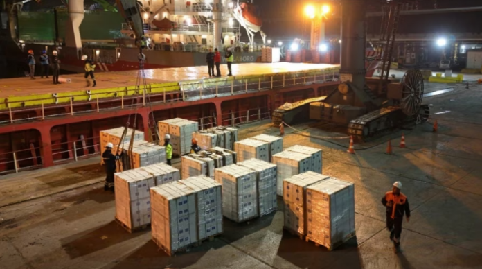 Screenshot 2025 12 13 121327 696x388