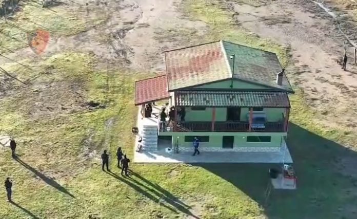 Screenshot 1 20 696x428