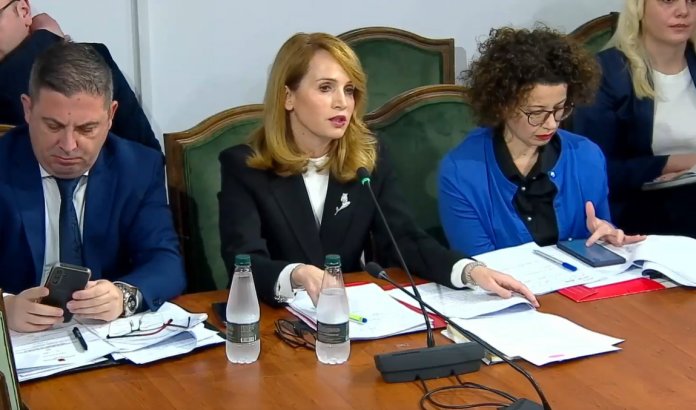 Screenshot 2 1 696x410