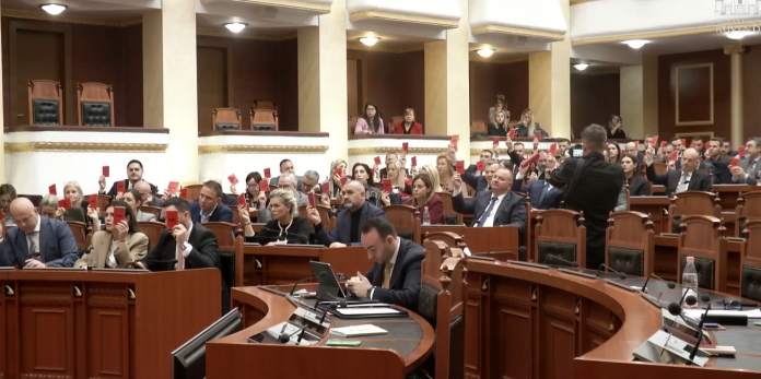 Screenshot 3 2 696x347