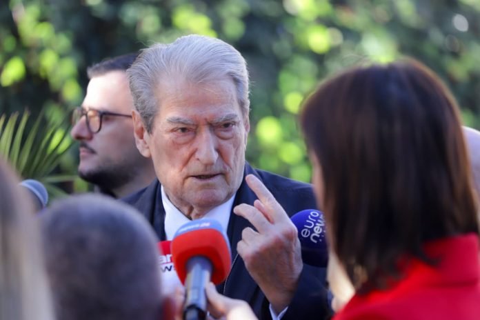 Ad113642 faae 469d 80f3 a2dd4668e155 696x464