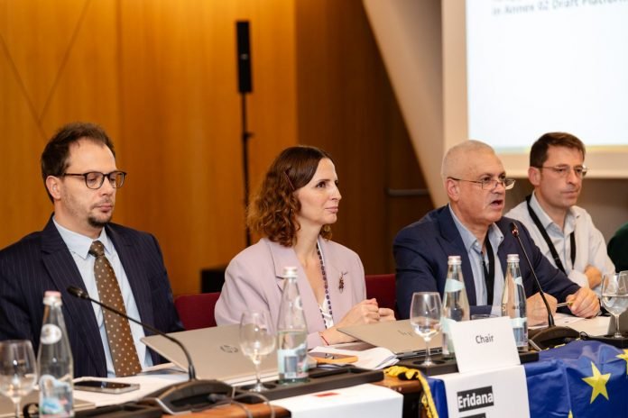 Caaf26bc f50e 4b90 ade6 67004ac15a7f 696x464