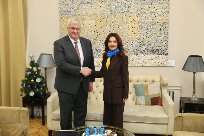 615370660 1439523334206763 293904563000721472 n 696x464