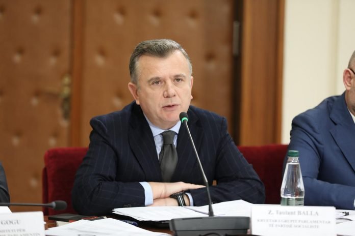 64cd5a8b d60d 42fc 8298 400a2753830d 696x464