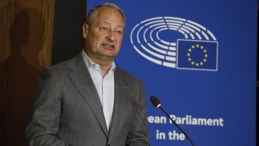 900 0 1769765447x1769762601 andreasschieder