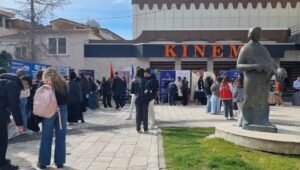 04239c4b 71c8 4e52 9b30 b71e2c5a3d3f