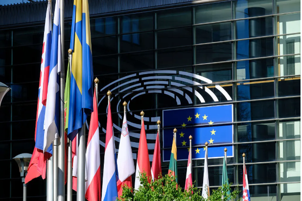 Parlamenti Europian1