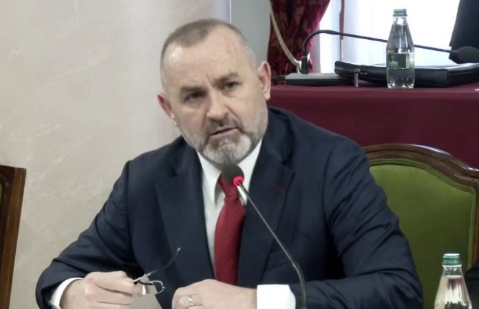 Screenshot 2 22 696x450