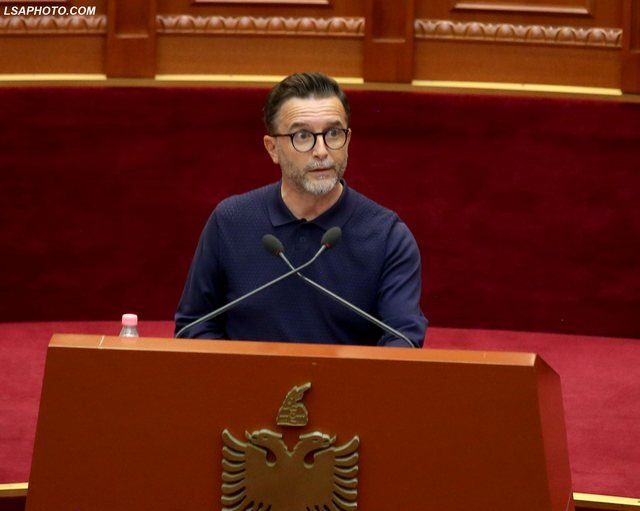 640 0 1670265294xbrace