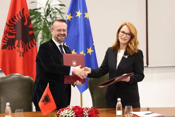 645504202 1258944296379039 4602482986835461574 n 696x464