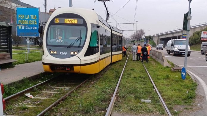 69ae9376d85cf.r d.833 461 0 696x392