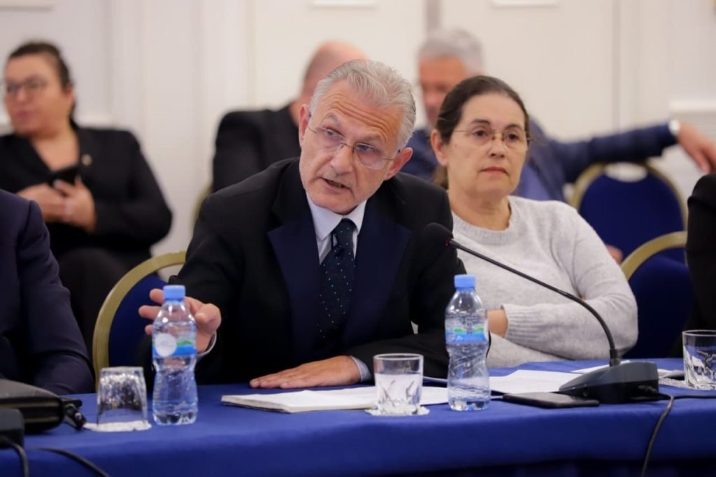 70e486f1 9598 4dfe a6b9 9880a9f2f7db