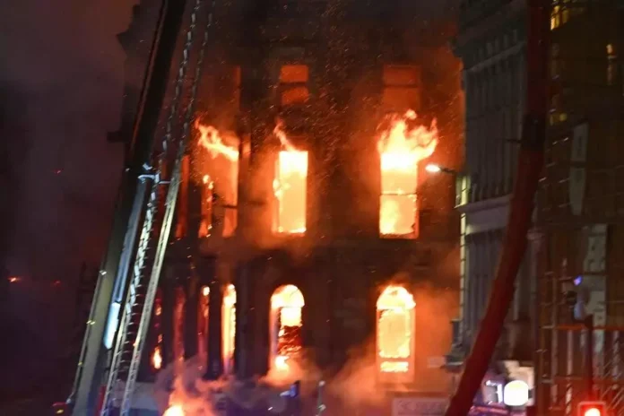 7a8240d02ede11e162f96b2dc979655e 696x464