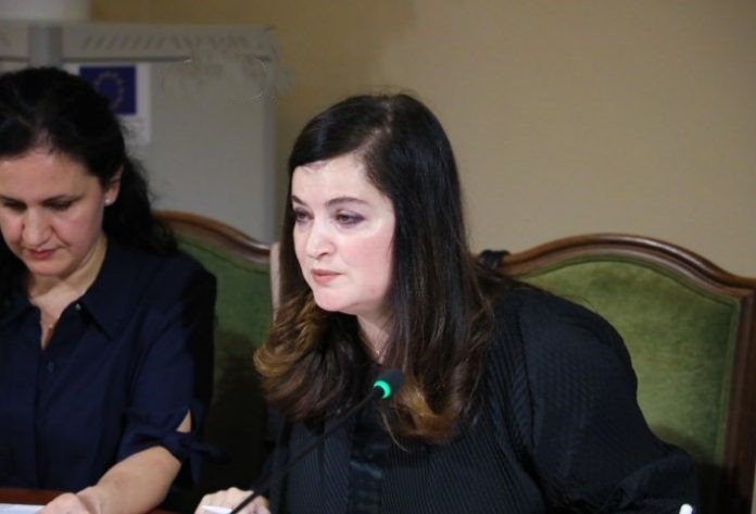 Screenshot 1 27 696x473