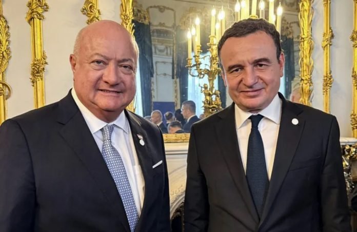 Screenshot 3 11 696x452