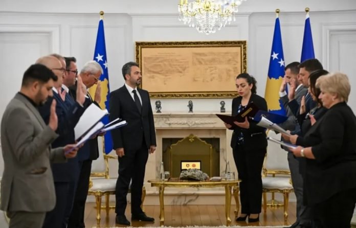 Screenshot 3 13 696x446