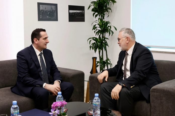 659075262 1387480996753176 1206438281640955703 n 696x464