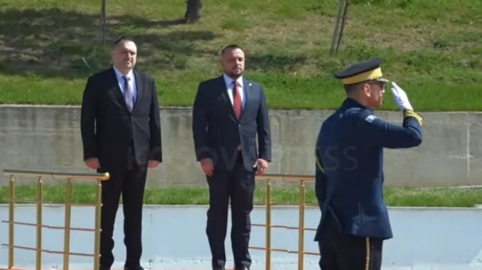 Screenshot 12 696x390