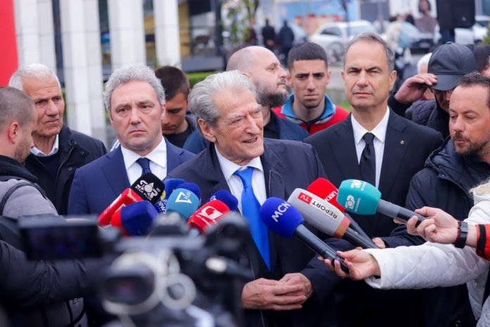 WhatsApp Image 2026 04 02 at 12.06.43 696x464