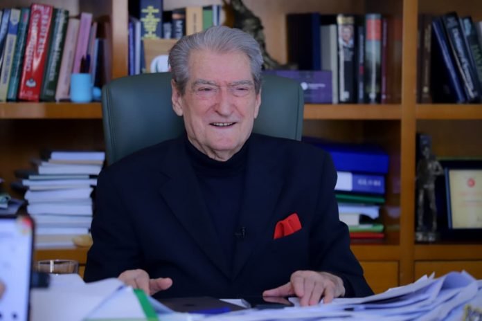 WhatsApp Image 2026 04 11 at 12.18.34 696x464