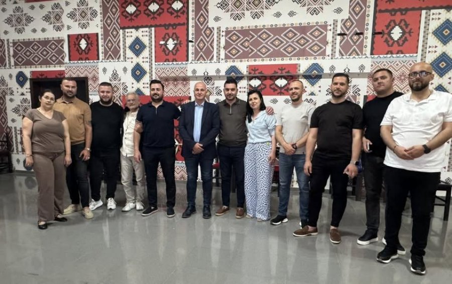 Auto 705381499 10237341118324798 3057515090959380847 n1779566260