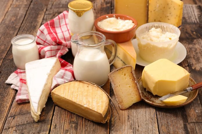 210922092746 dairy products stock 696x464