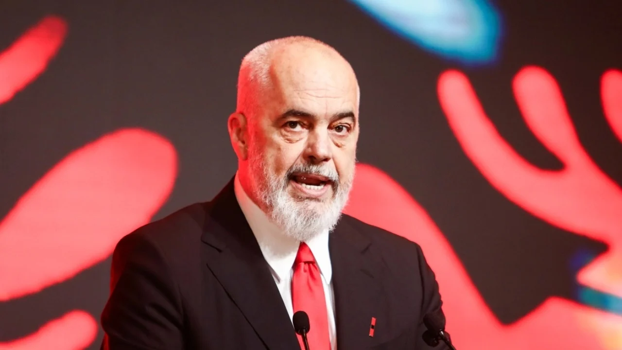 Shqiperia nuk heq dore nga investimet Rama per Bloomberg