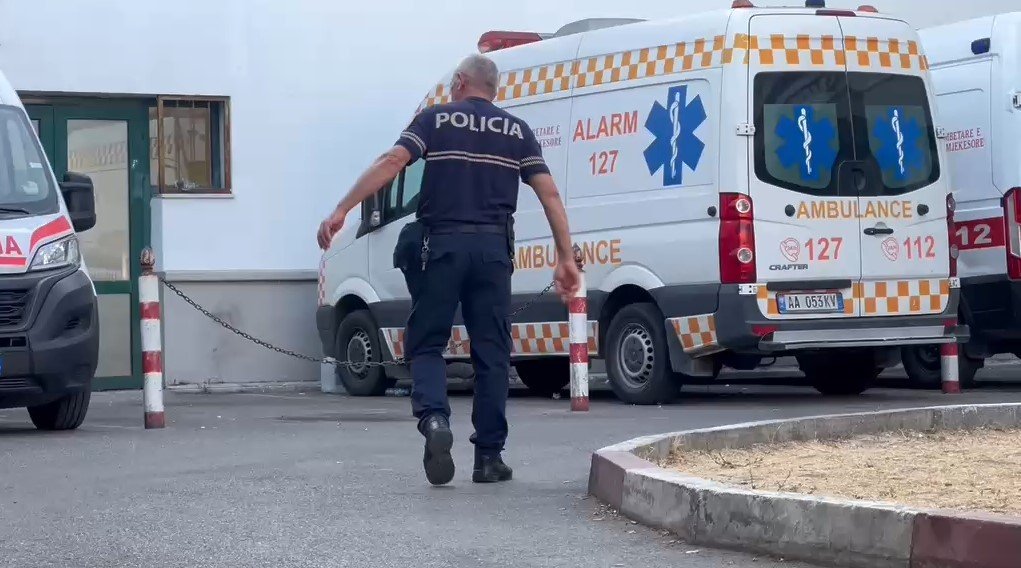 Ambulanca policia