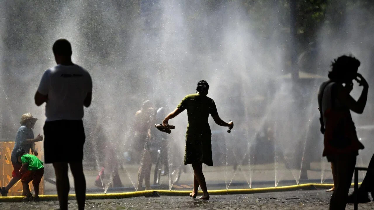 Germany sees hottest temperature on record of 41 3c weather v0 i9aUaTdWOFYaO0fzDJGC3xk8816JC epXoFa wAK09c sd