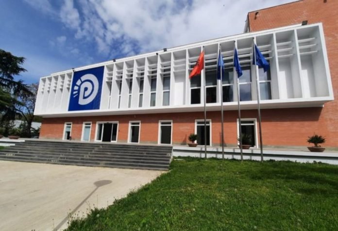 Partia Demokratike 696x477