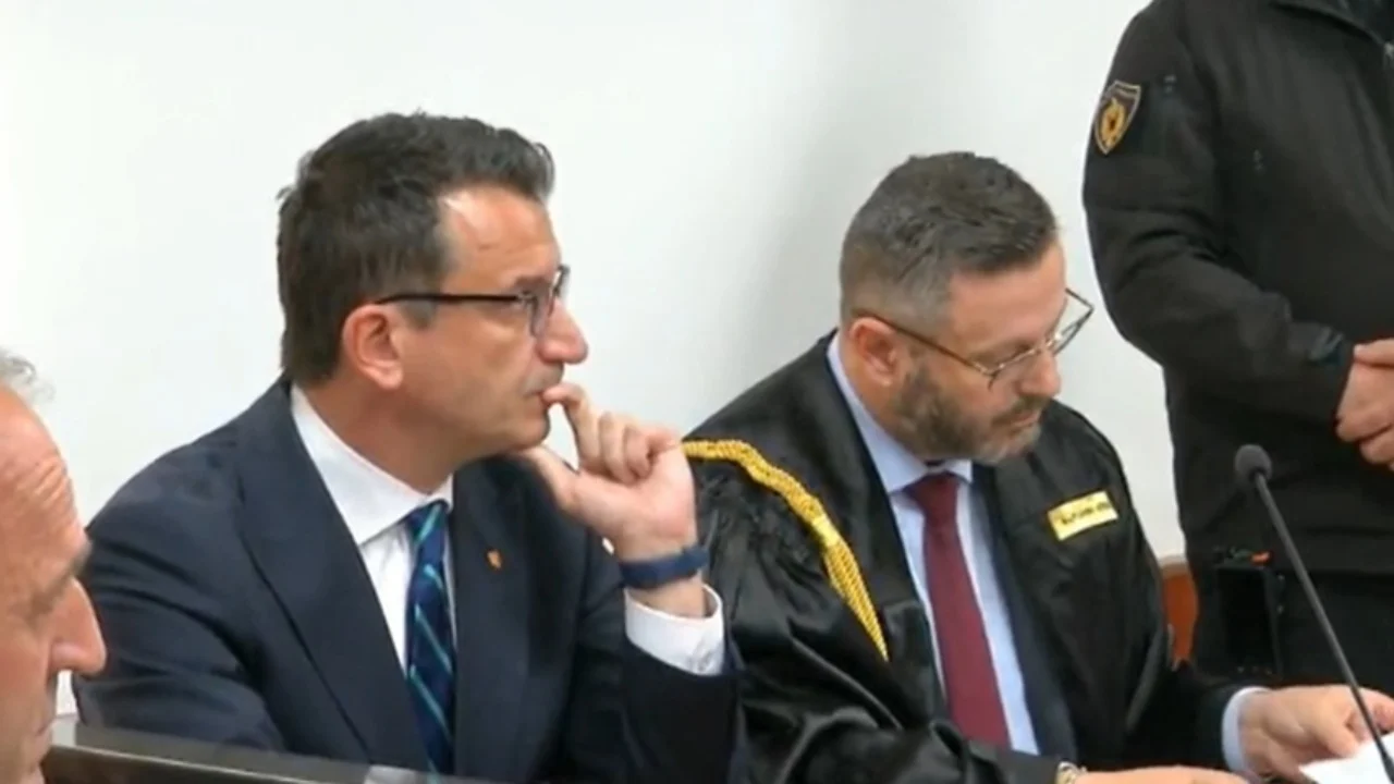 Veliaj ndreca sd sd