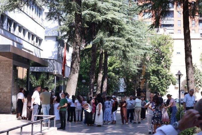 Administrata Gjyqesore ne Bojkot 1 696x464