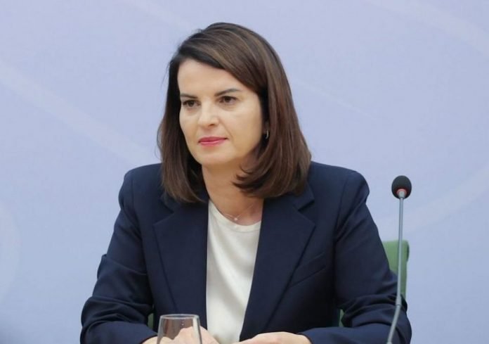 Albana kociu 696x489